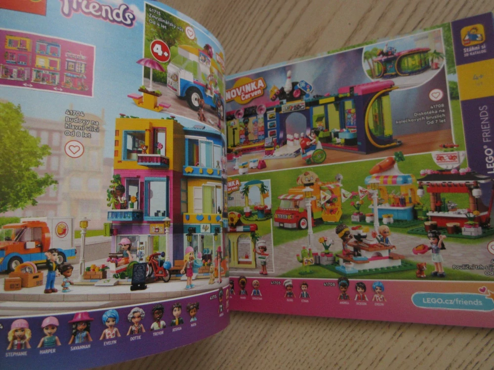 LEGO KATALOG, ČERVEN-PROSINEC 2022