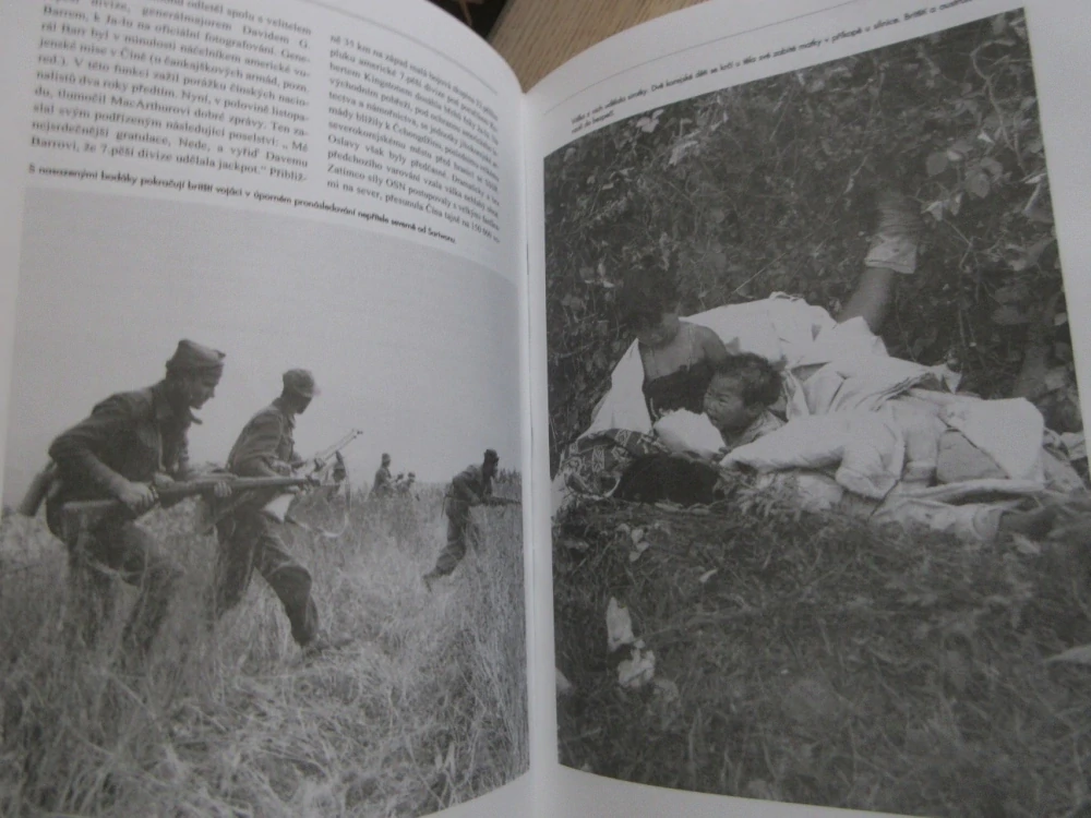 KOREJSKÁ VÁLKA 1950-1953, ROBERT J. DVORCHAK, **an