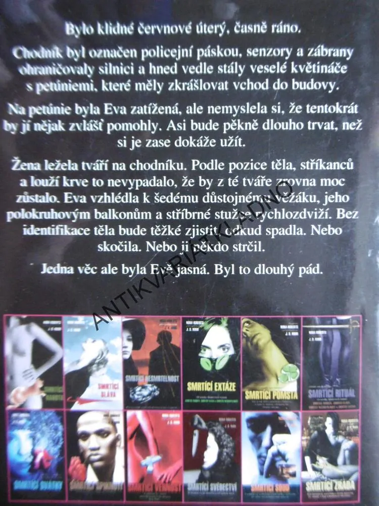 SMRTÍCÍ SVŮDNOST, J.D ROBB, NORA ROBERTSOVÁ, **an
