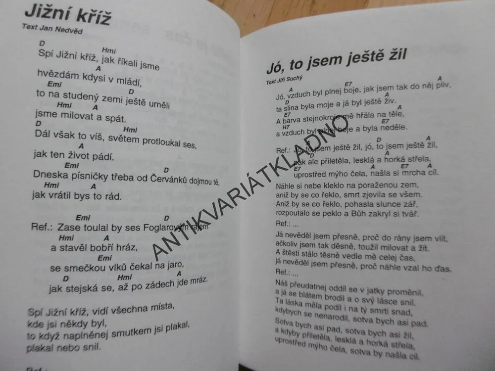 PÍSNIČKY DO KAPSY, **an