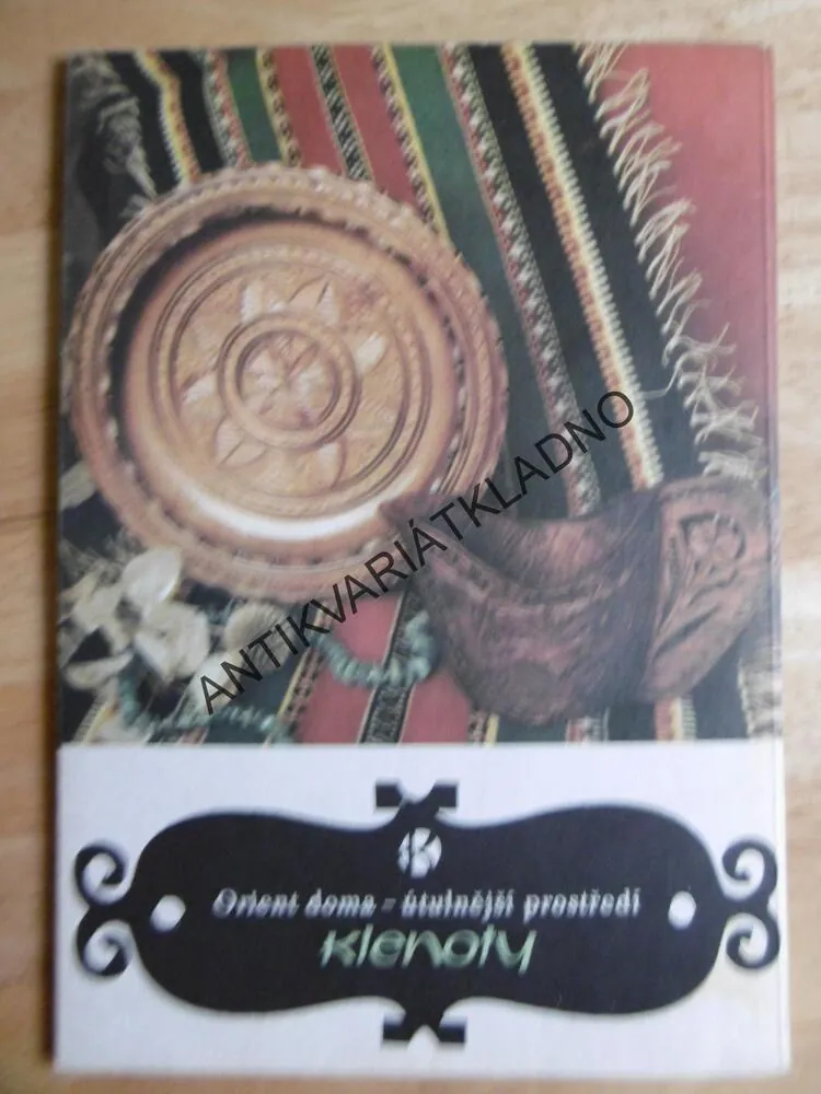 DANA 24, KATALOG PLETENÍ A HÁČKOVÁNÍ