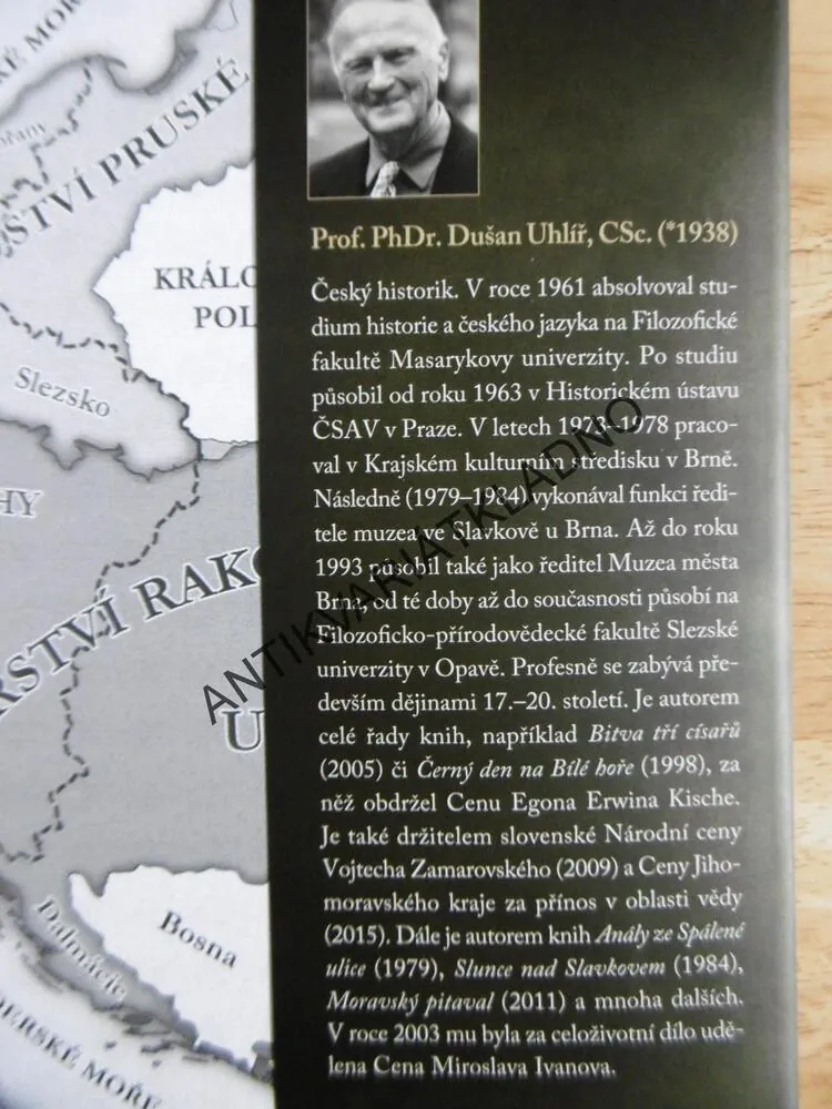 ČAS KONGRESŮ A TAJNÝCH SPOLEČNOSTÍ, DUŠAN UHLÍŘ