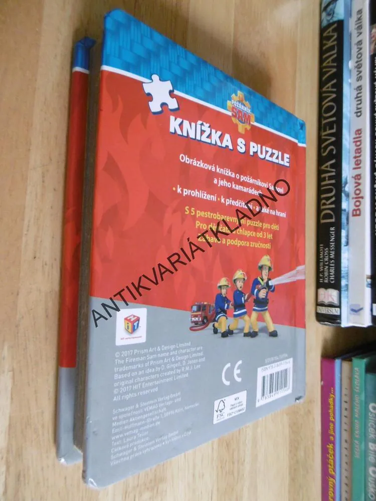 KNÍŽKA S PUZZLE, POŽÁRNÍK SAM, HASIČ, 5 X PUZZLE