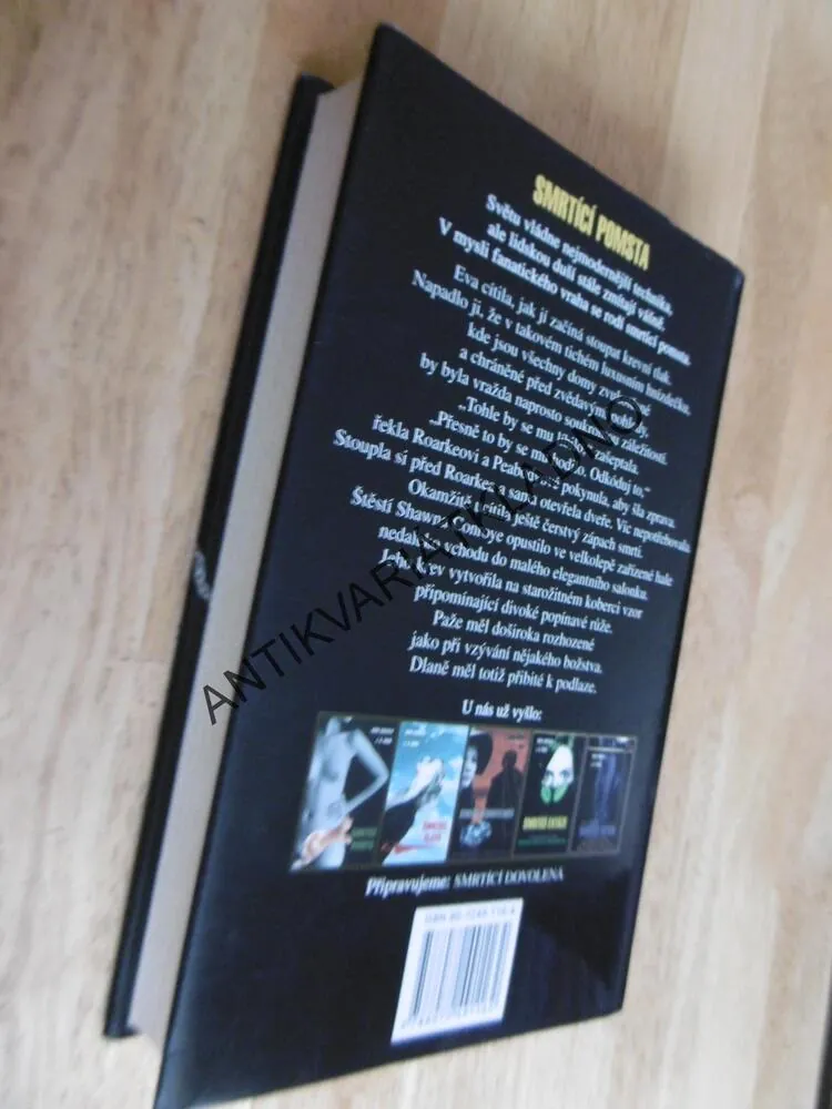 SMRTÍCÍ POMSTA, J.D ROBB, NORA ROBERTSOVÁ, **an