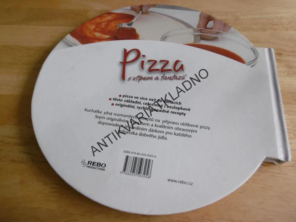 PIZZA S VTIPEM A FANTAZIÍ, VÍC NEŽ 50 RECEPTŮ, **an