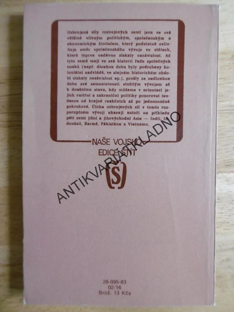 ARMÁDA A MOC V ROZVOJOVÝCH ZENÍCH JIŽNÍ A JIHOVÝCHODNÍ ASIE