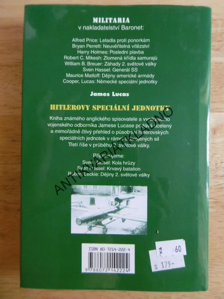 HITLEROVY SPECIÁLNÍ JEDNOTKY, JAMES LUCAS, **an