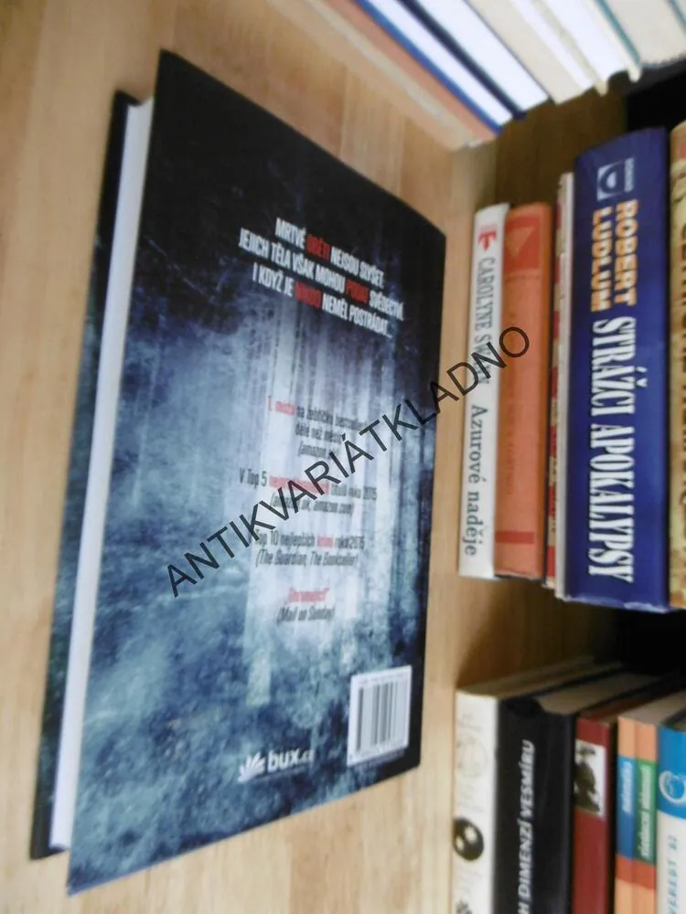 NĚMÝ KŘIK, ANGELA MARSONSOVÁ, PŘÍPADY KIM STONEOVÉ , **an