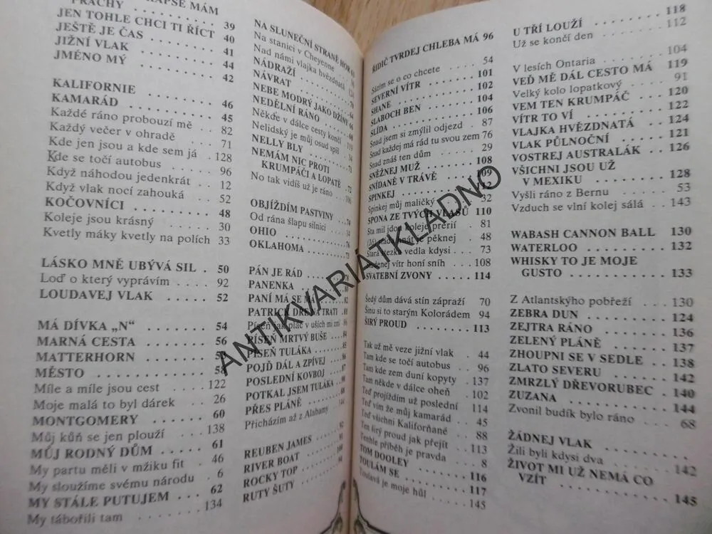 COUNTRY ZPĚVNÍK 2., NOTY, TEXTY,AKORDY, **an