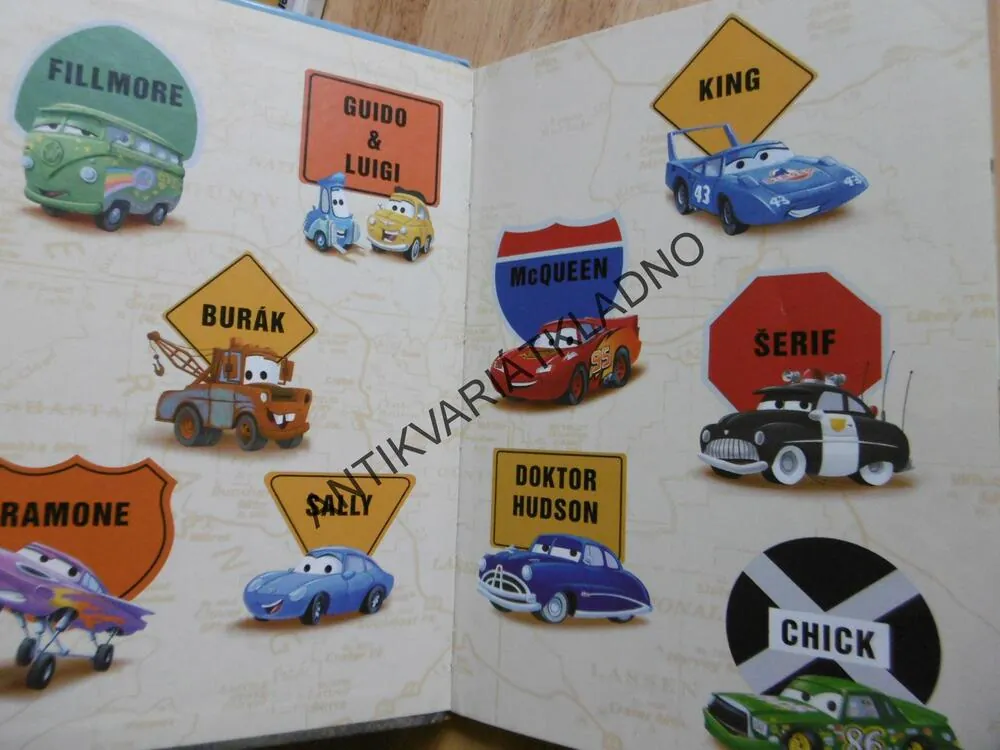 AUTA, WALT DISNEY PIXAR, **an
