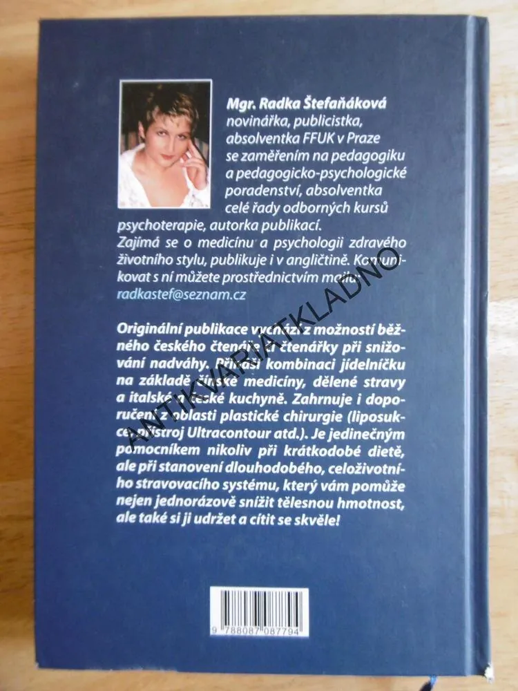 HUBNUTÍ PO ČESKU S ALKOHOLEM, MOUČNÍKEM A STRAVOVÁNÍM V RESTAURACI, RADKA STĚFAŇÁKOVÁ, **an