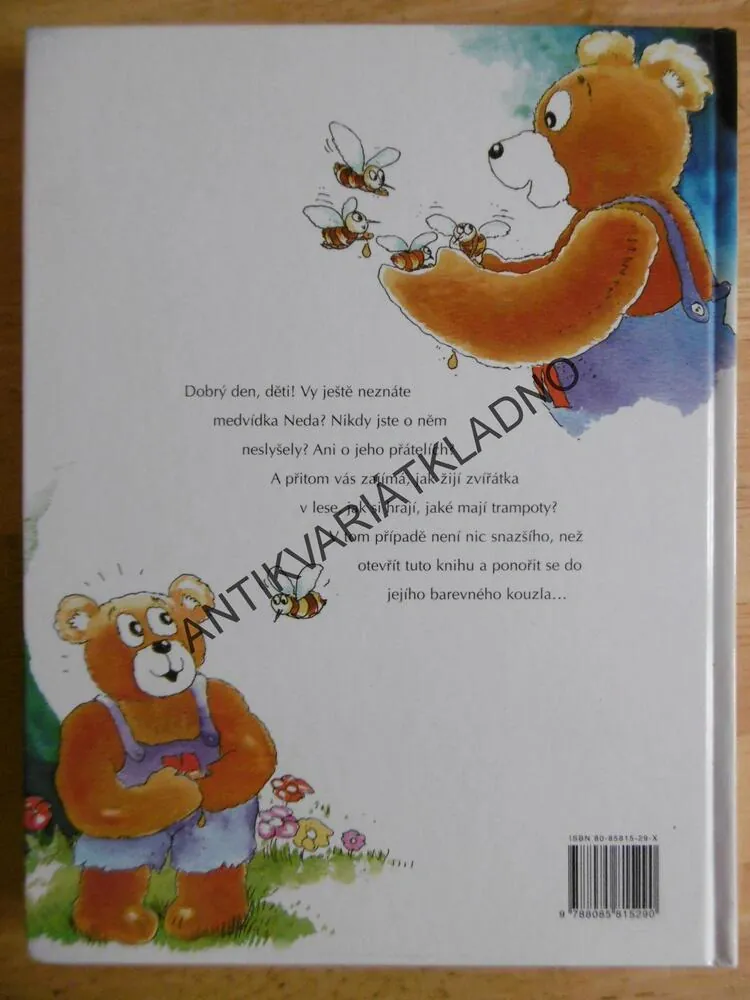 KAŽDÝ DEN USÍNÁME S MEDVÍDKEM, 365 DNÍ