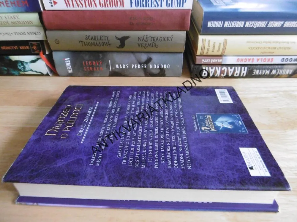 NAROZEN O PŮLNOCI, DRAČÍ ZNAMENÍ, LUCIE FIDLEROVÁ, **an