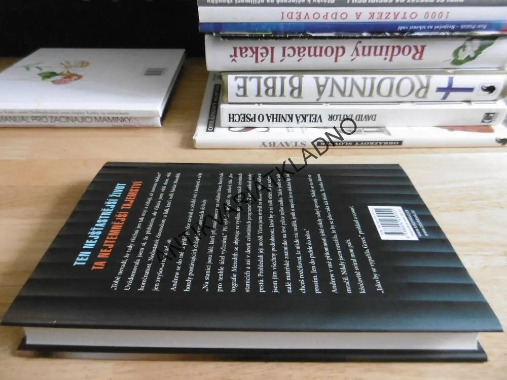 JAKO BY SE VYPAŘILA, MINKA KENTOVÁ, **an