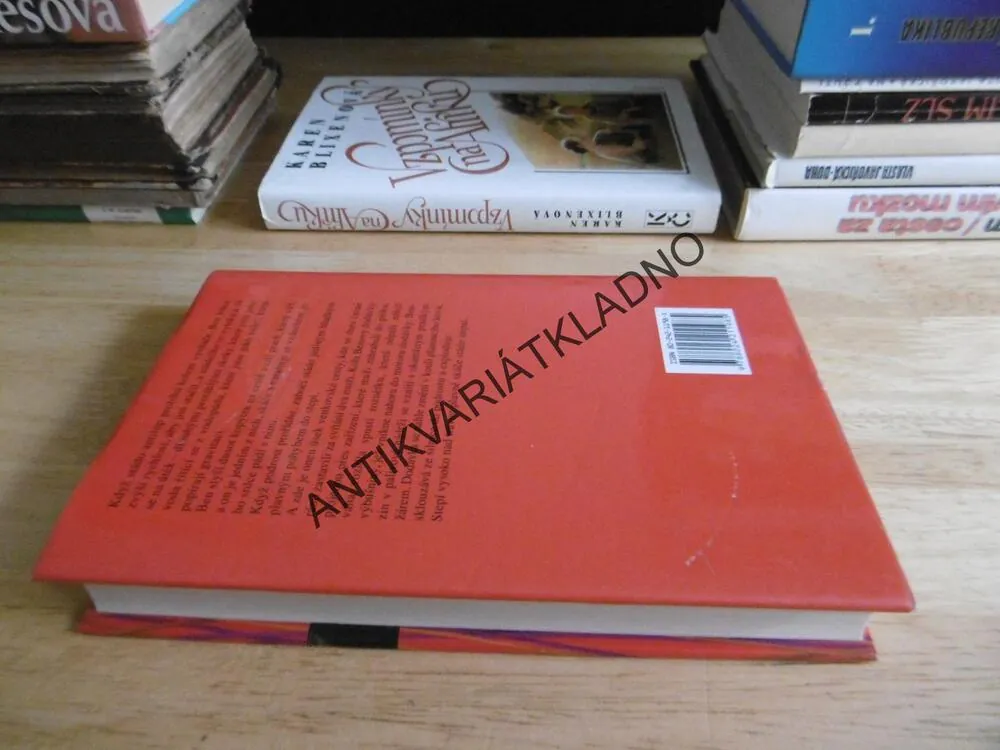 JAKO STÉBLA TRAV, LEWIS DESOTO, **an