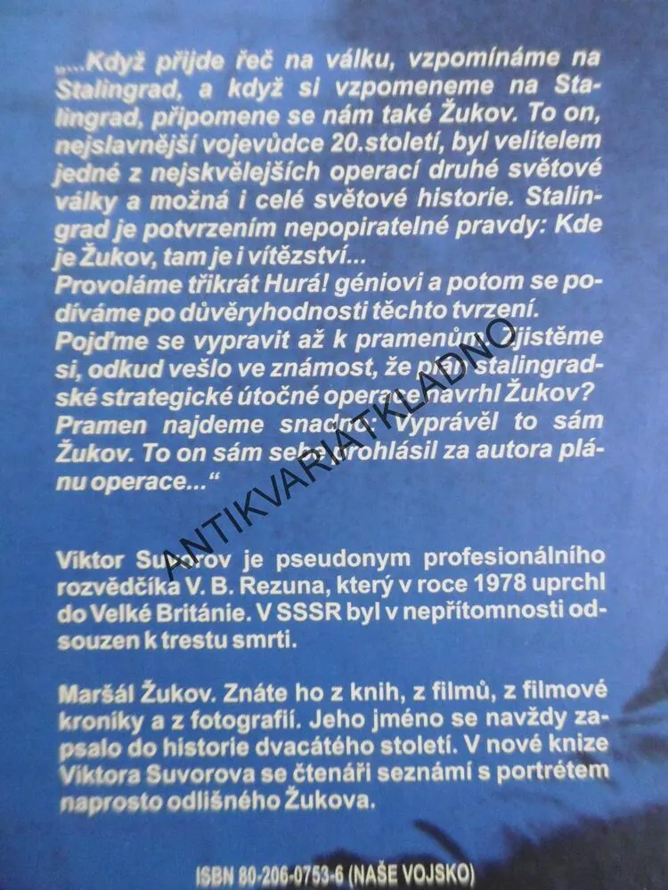 STÍN VÍTĚZSTVÍ, VIKTOR SUVOROV, **an