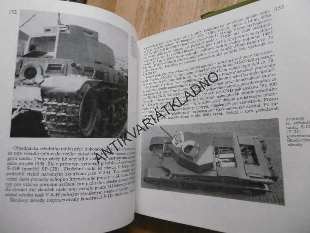 ČESKOSLOVENSKÉ TANKY A TANKISTÉ, OTA HOLUB, **an