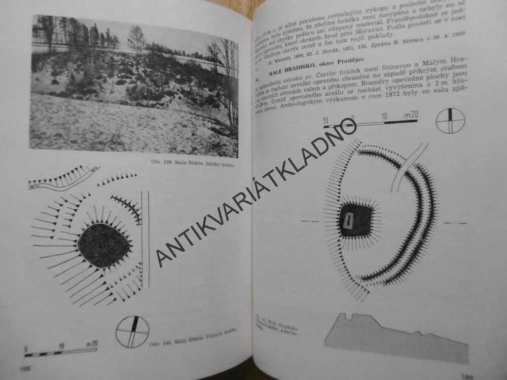 HRÁDKY A TVRZE NA MORAVĚ, VLADIMÍR NEKUDA, JOSEF UNGER, **an