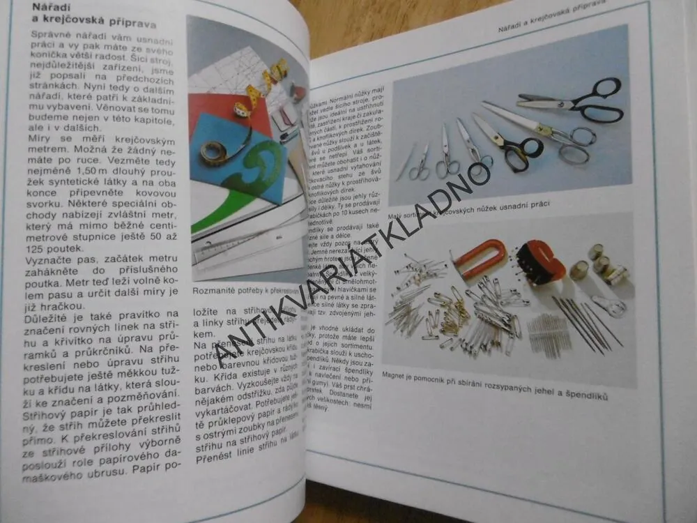 ŠITÍ, PRO ŠIKOVNÉ RUCE, TECHNIKY, LÁTKY, ŠISÍ STROJE, SILVIA VON RUDZINSKI, **an