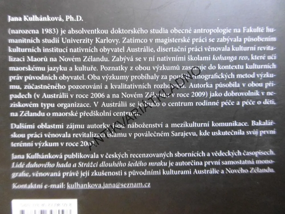 LIDÉ DUHOVÉHO HADA A STRÁŽCI DLOUHÉHO ŠEDÉHO MRAKU, JANA KULHÁNKOVÁ, **an