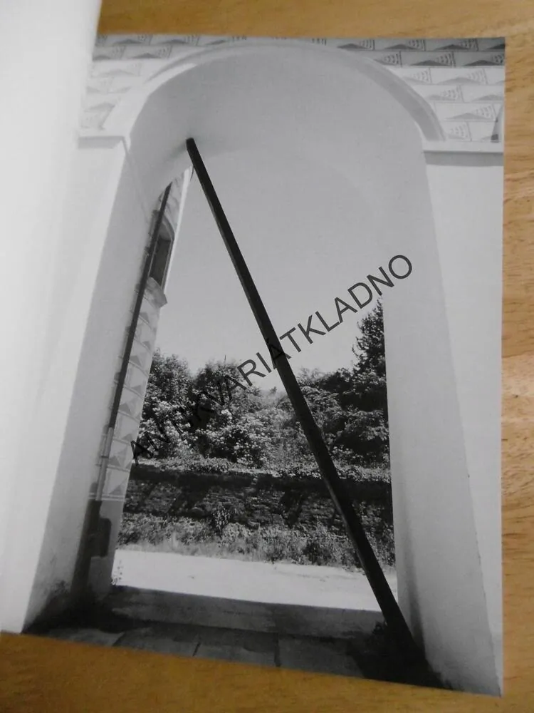VÁCLAV FIALA, KRESBY A SOCHY, ČESKY A ANGLICKY, 1994, **an