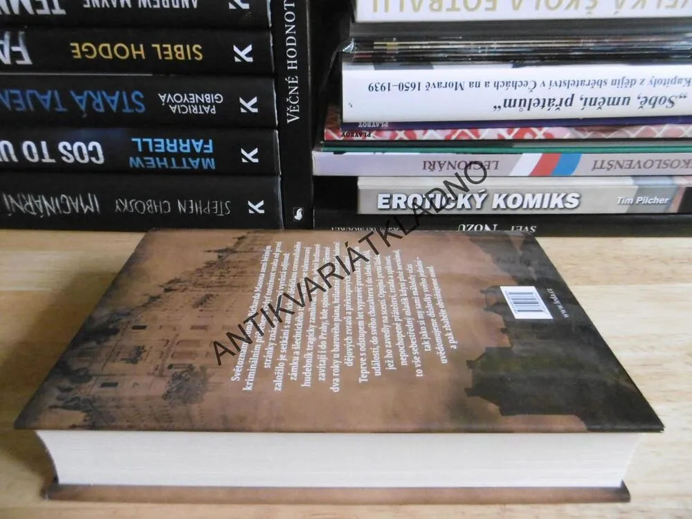 TROJÍ HRA, RICHARD MASON, **an