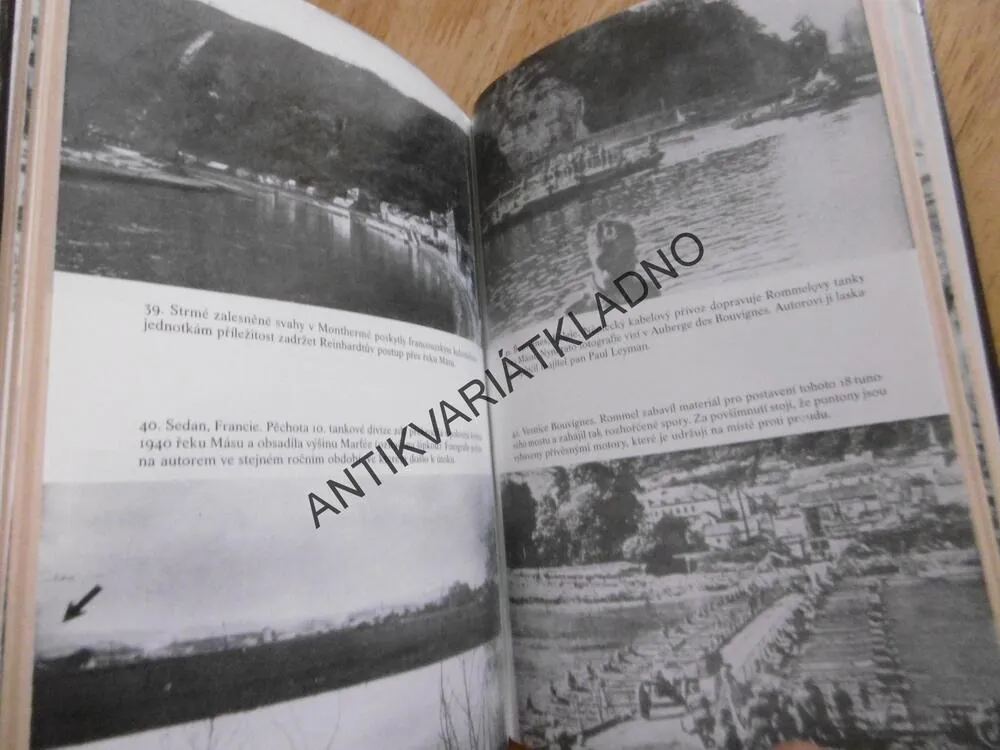 BLITZKRIEG, LEN DEIGHTON, **an