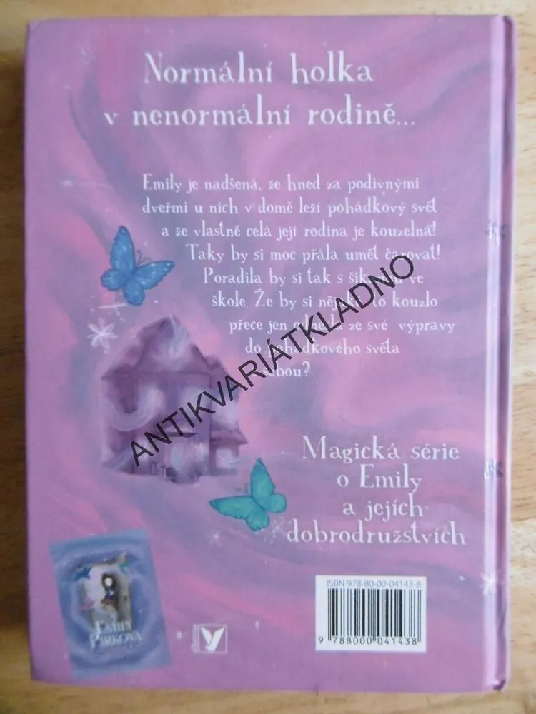 EMILY PÍRKOVÁ A TAJNÉ ZRCADLO, HOLLY WEBBOVÁ, **an