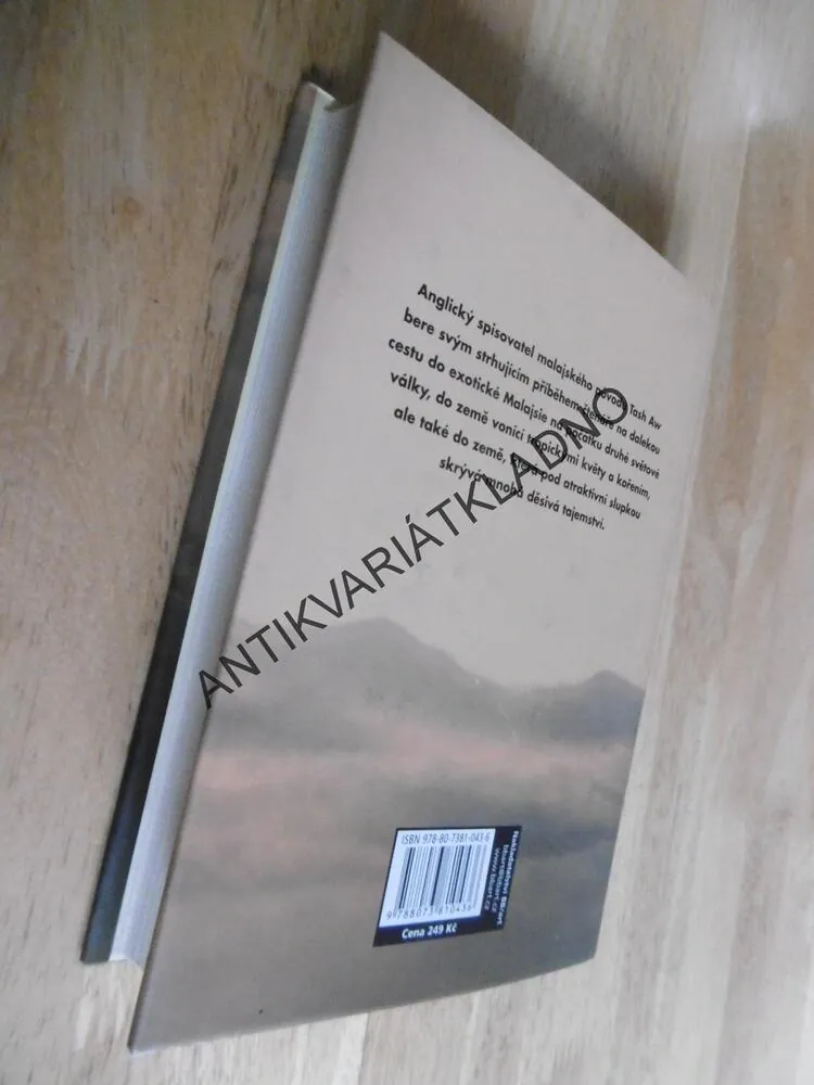 CESTA ZA HEDVÁBÍM, TASH AW, **an