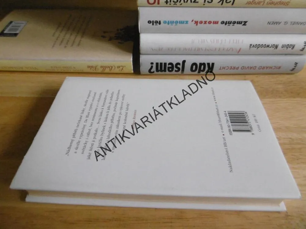 TISÍC DNŮ V BENÁTKÁCH, MARLENA DE BLASI, **an
