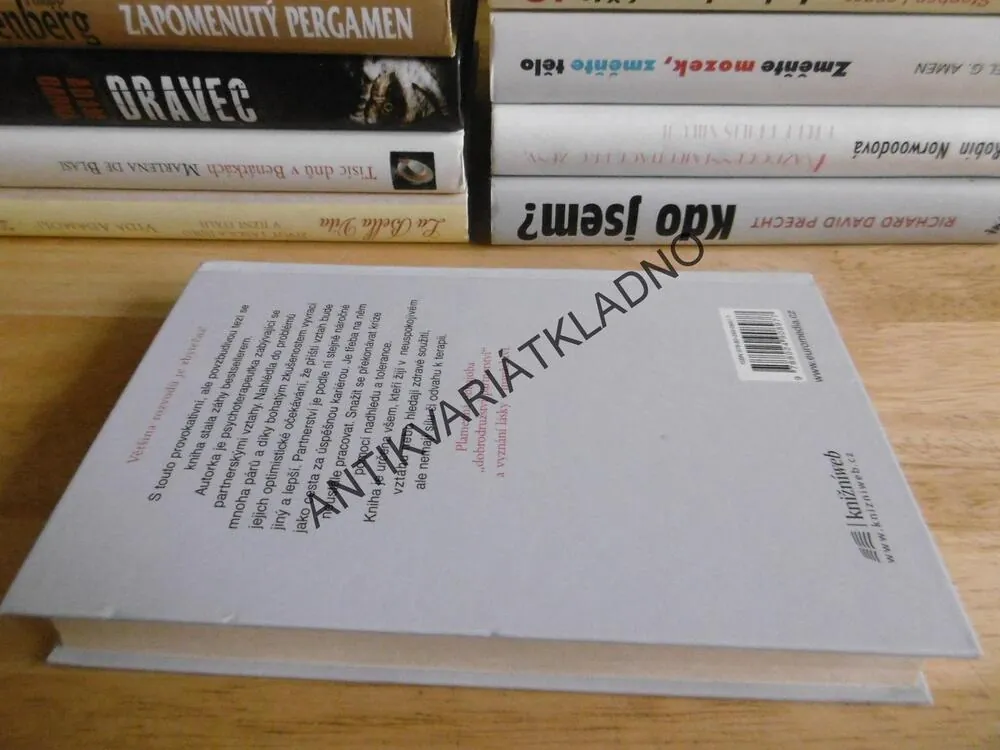 KAŽDÝ SVÉHO ŠTĚSTÍ STRŮJCEM, EVA-MARIA ZURHORSTOVÁ, **an
