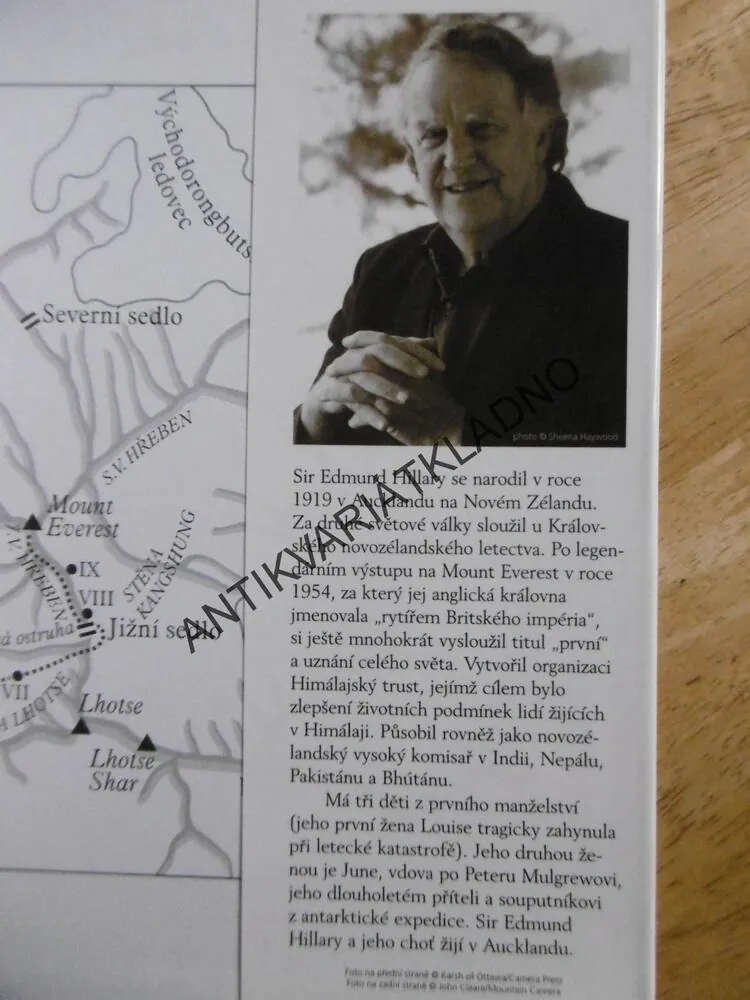 POHLED Z VRCHOLU, SIR EDMUND HILLARY, **an
