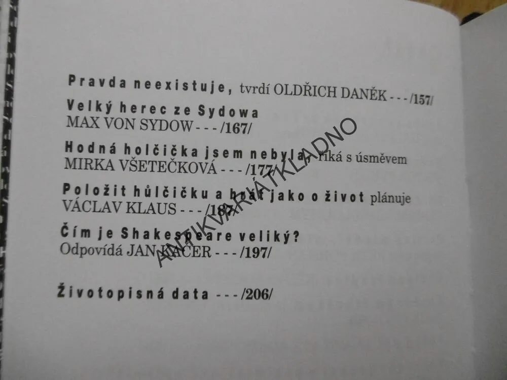 NA KUS ŘEČI, ANDREJ HALADA, **an