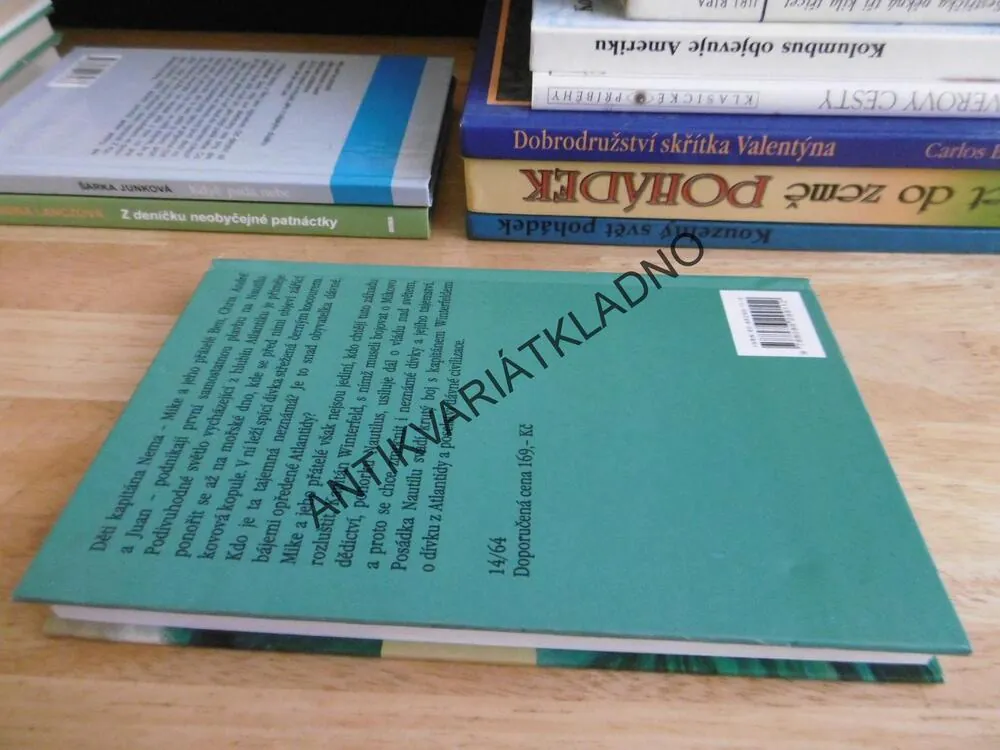 DÍVKA Z ATLANTIDY, WOLFGANG HOHLBEIN, **an