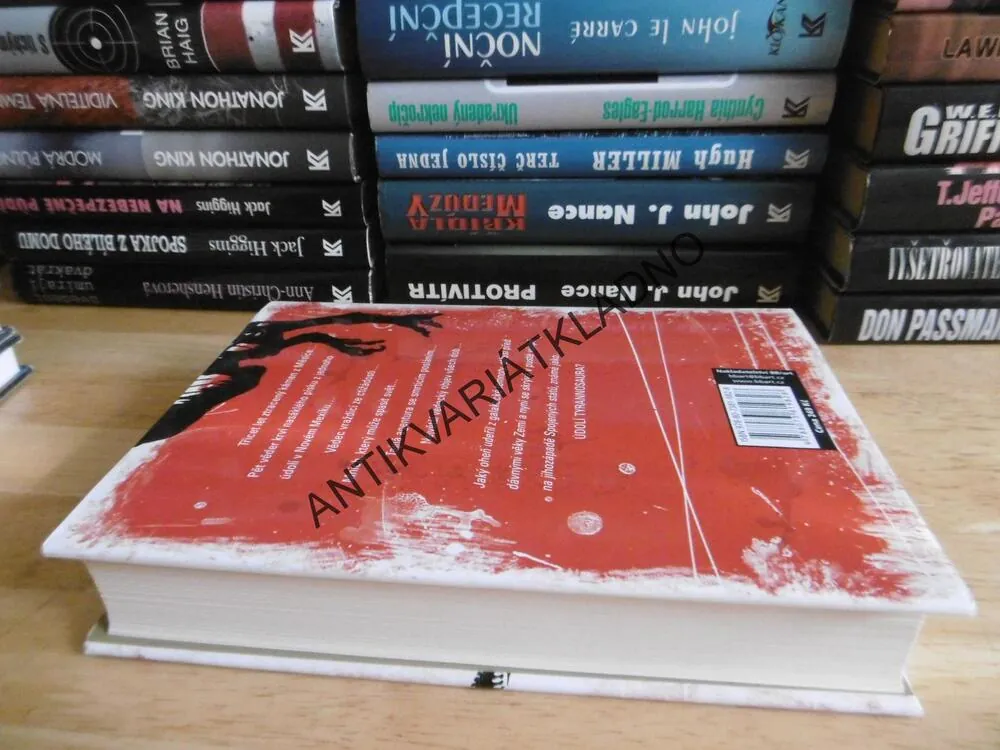 ÚDOLÍ TYRANNOSAURA, DOUGLAS PRESTON, **an