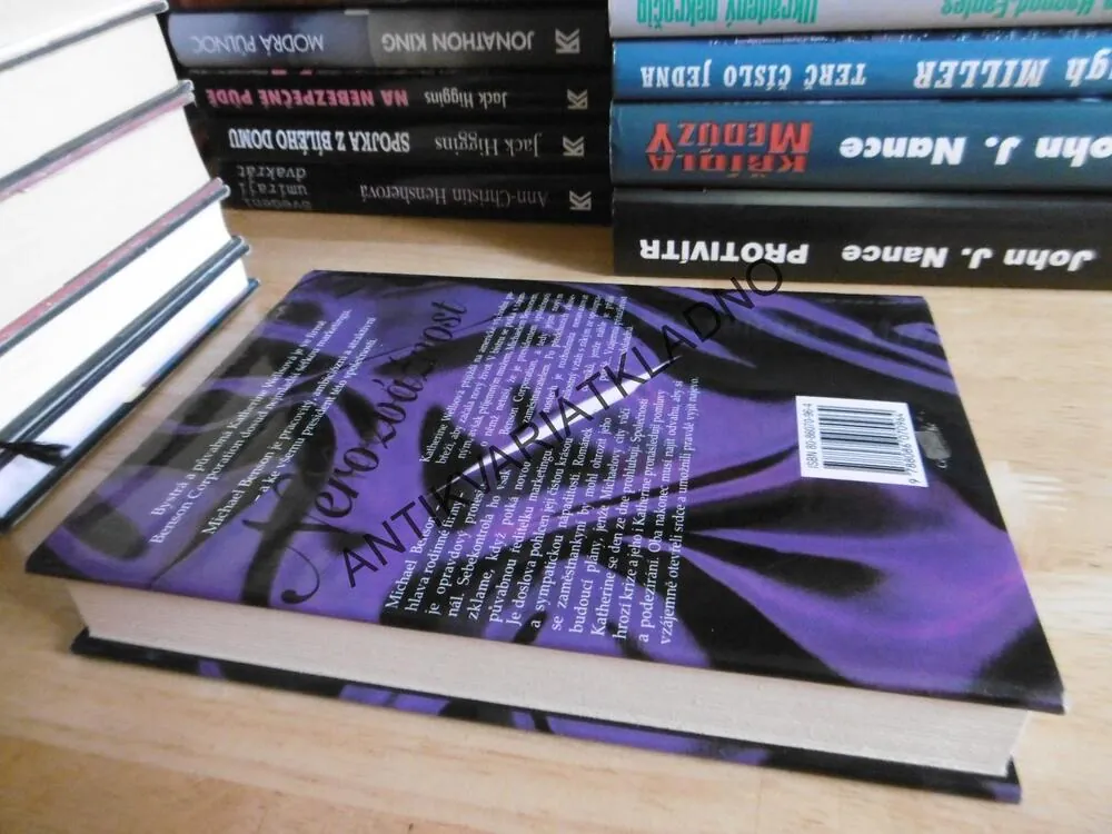 NEROZVÁŽNOST, MARGARET ALLISONOVÁ, **an