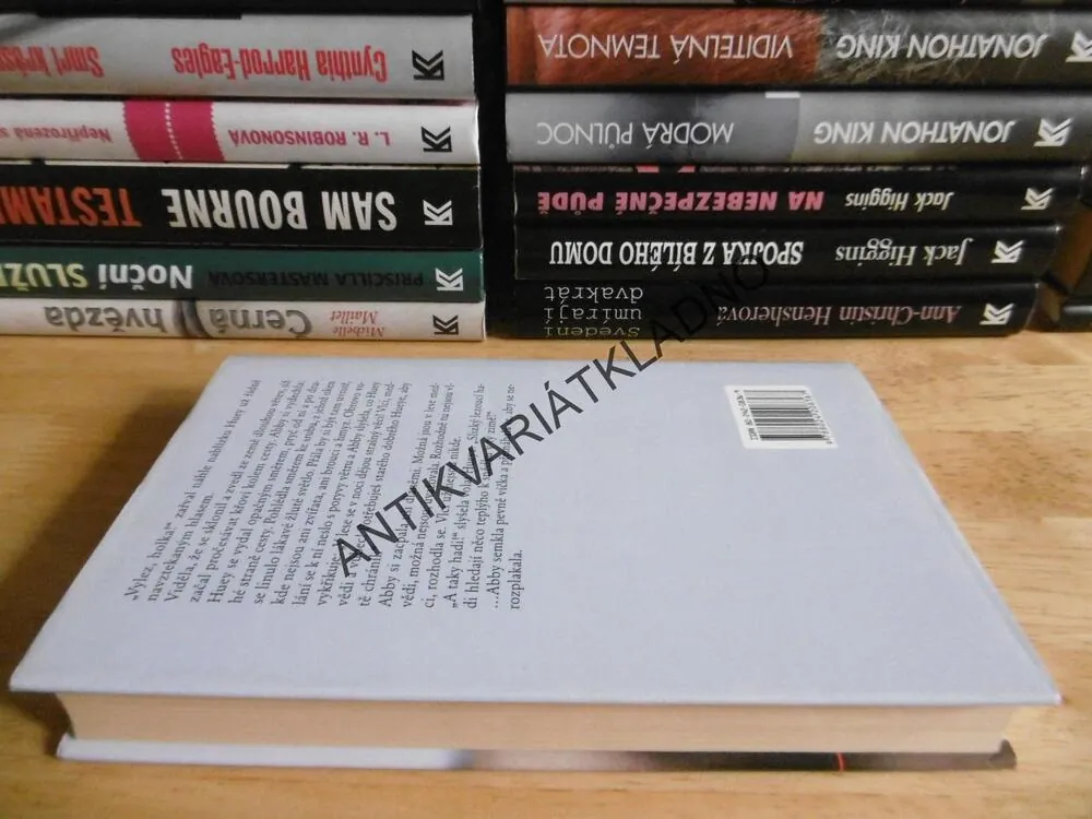 24 HODIN, GREG ILES, **an