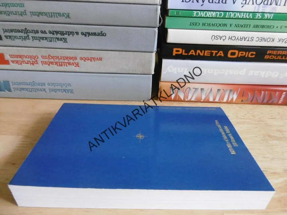 PŘÍRUČKA NATO, VYDÁNÍ K 50.VÝROČÍ, **an