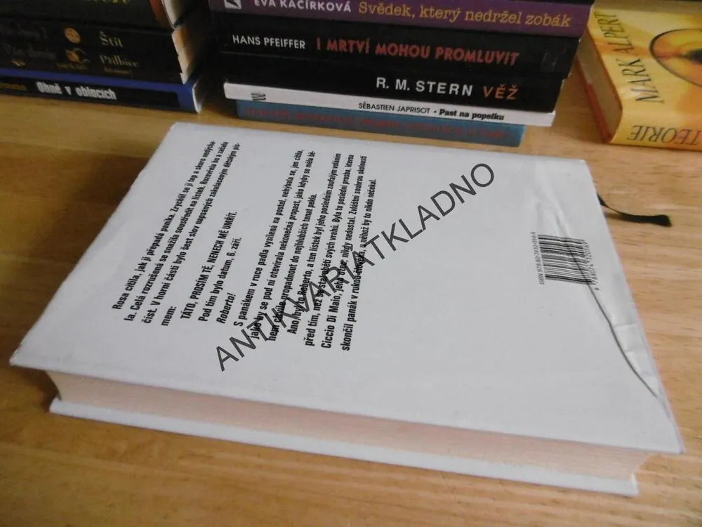 TEMNĚJŠÍ NEŽ PŮLNOC, SALVO SOTTILE, **an