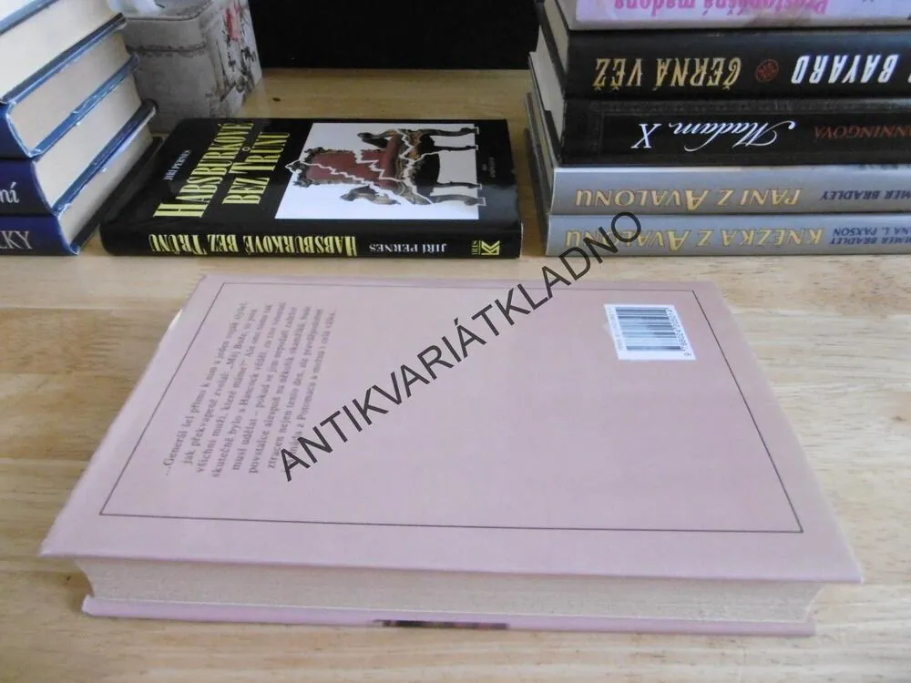 MUŽI VE VÁLCE, ROBERT BAAR SMITH, **an