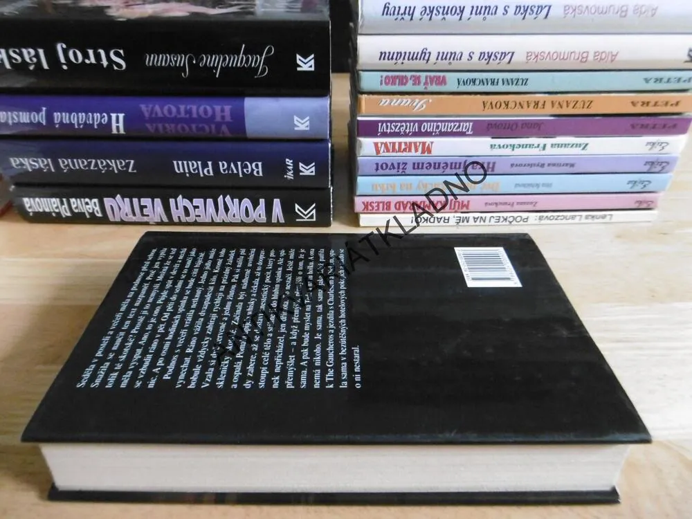 ÚDOLÍ PANENEK, JACQUELINE SUSANN, **an