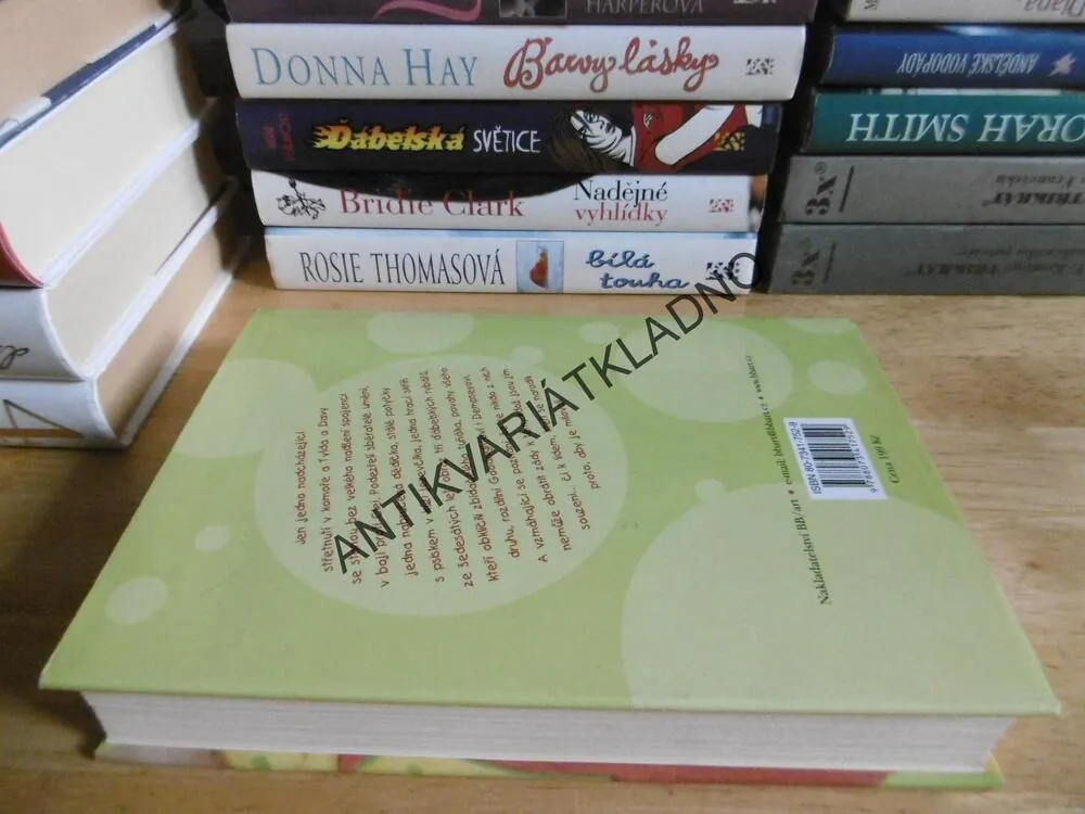 ŠVINDL, JENNIFER CRUSIE, **an