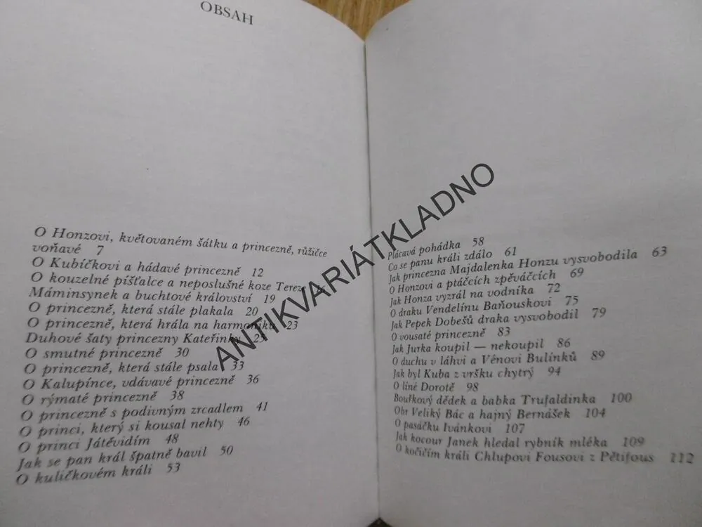 O VOUSATÉ PRINCEZNĚ A JINÉ POHÁDKY, FRANTIŠEK ČEČETKA, **an