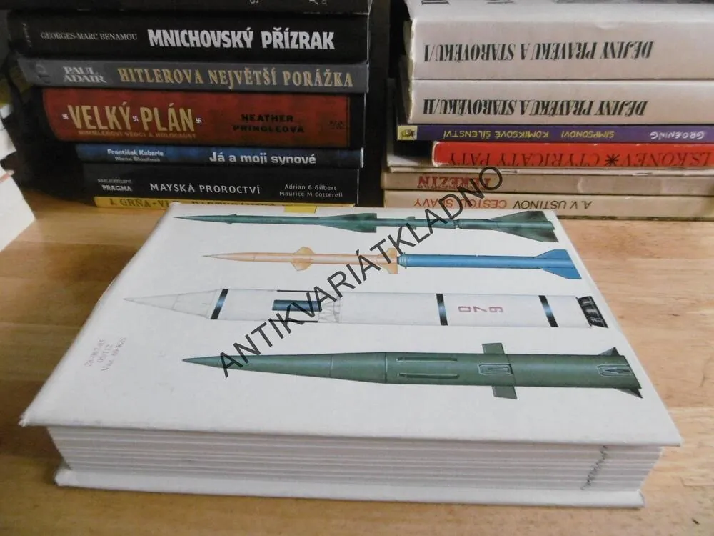 VOJENSKÉ RAKETY, JIŘÍ KROULÍK, BEDŘICH RŮŽIČKA, STAV VIZ POPIS **an