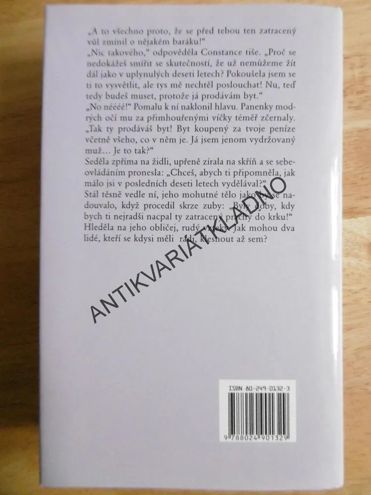 DŮM NA VŘESOVIŠTI, CATHERINE COOKSONOVÁ, **an
