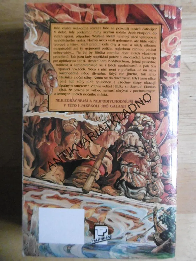 NOHY Z JÍLU, ÚŽASNÁ ZEMĚPLOCHA, TERRY PRATCHETT, **an