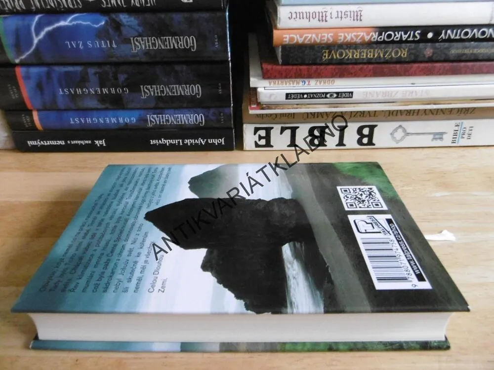 DLOUHÁ ZEMĚ, TERRY PRATCHETT, STEPHEN BAXTER, **an