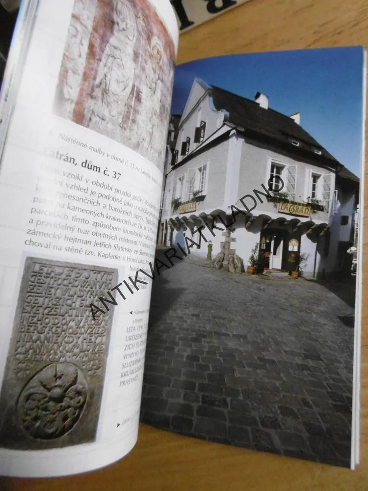 ČESKÝ KRUMLOV, KOUZELNÉ MĚSTO UPROSTŘED EVROPY, **an