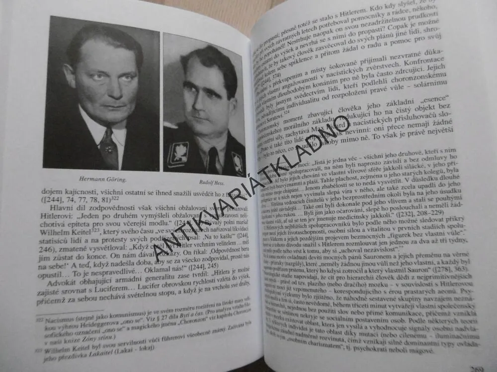 BRÁNY MEONU, MAGICKÁ LEGENDA O 20. STOLETÍ, JOZEF KARIKA, **an