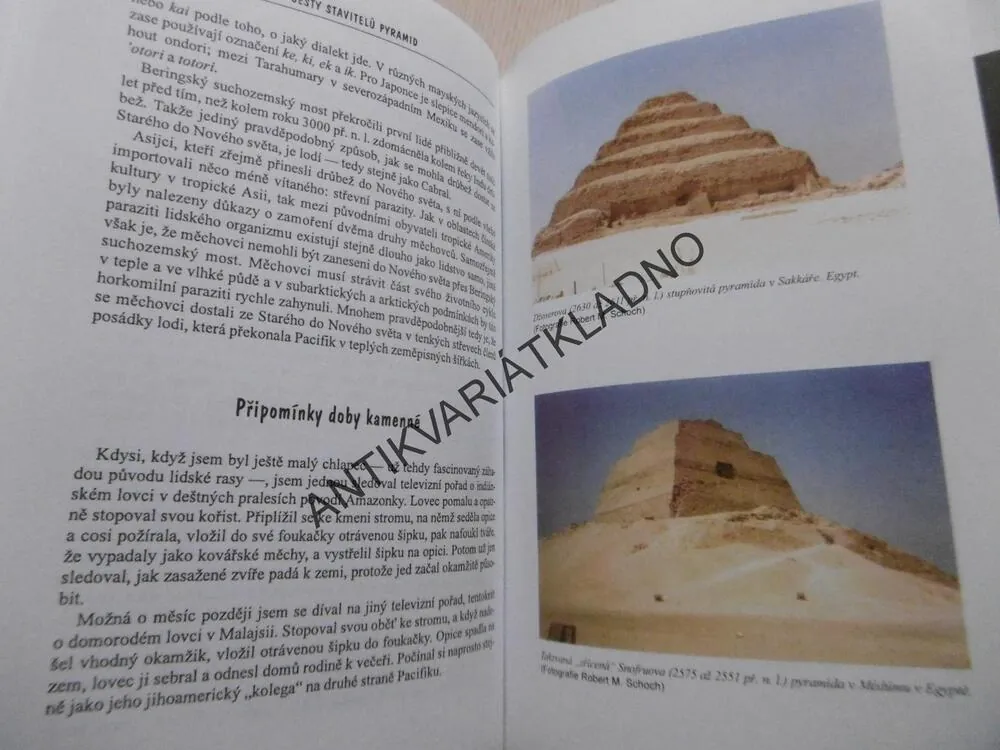 CESTY STAVITELŮ PYRAMID, ROBERT M. SCHOCH, **an